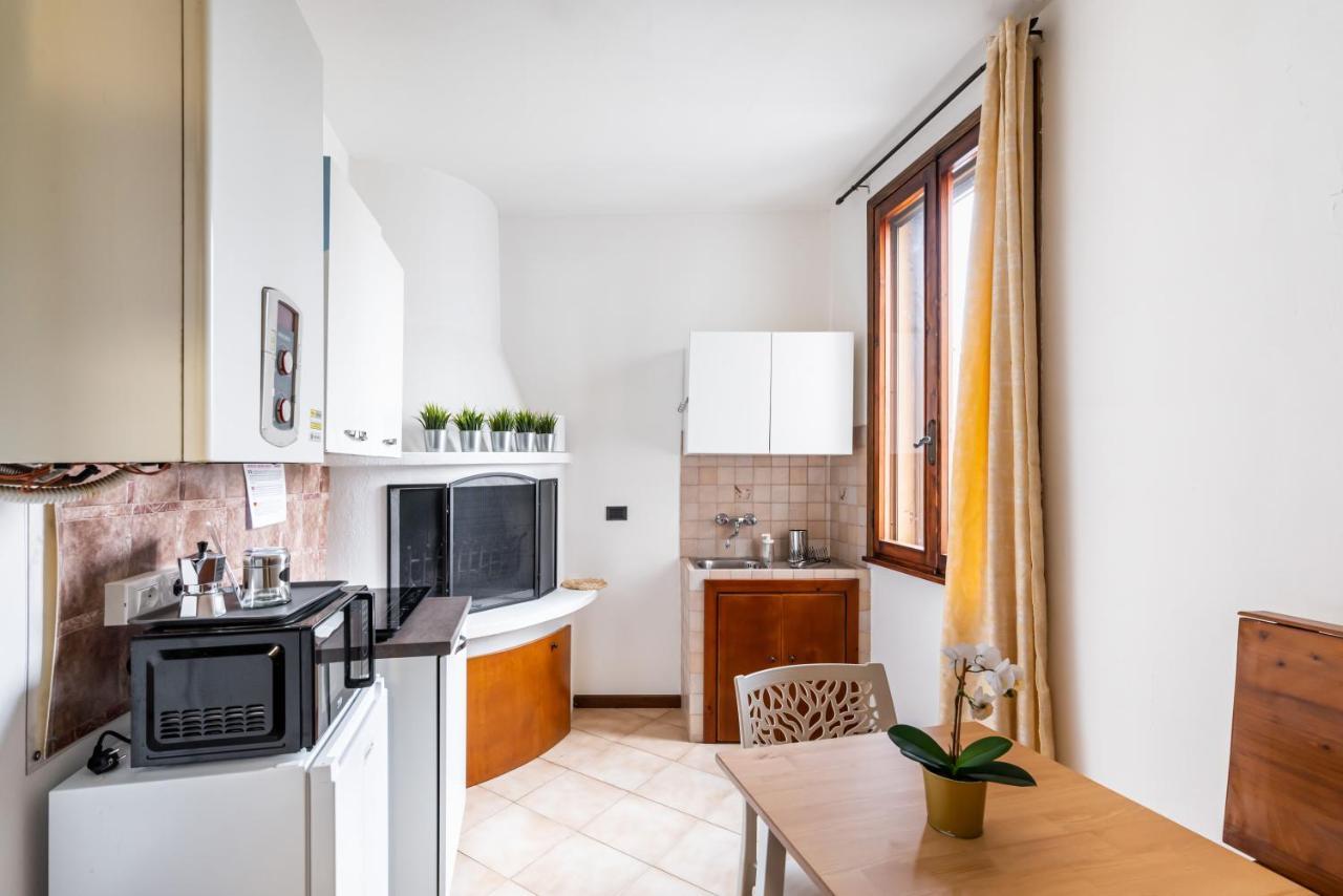 San Vincenzo Apartments 1 - 2 - 4 Вигонца Экстерьер фото