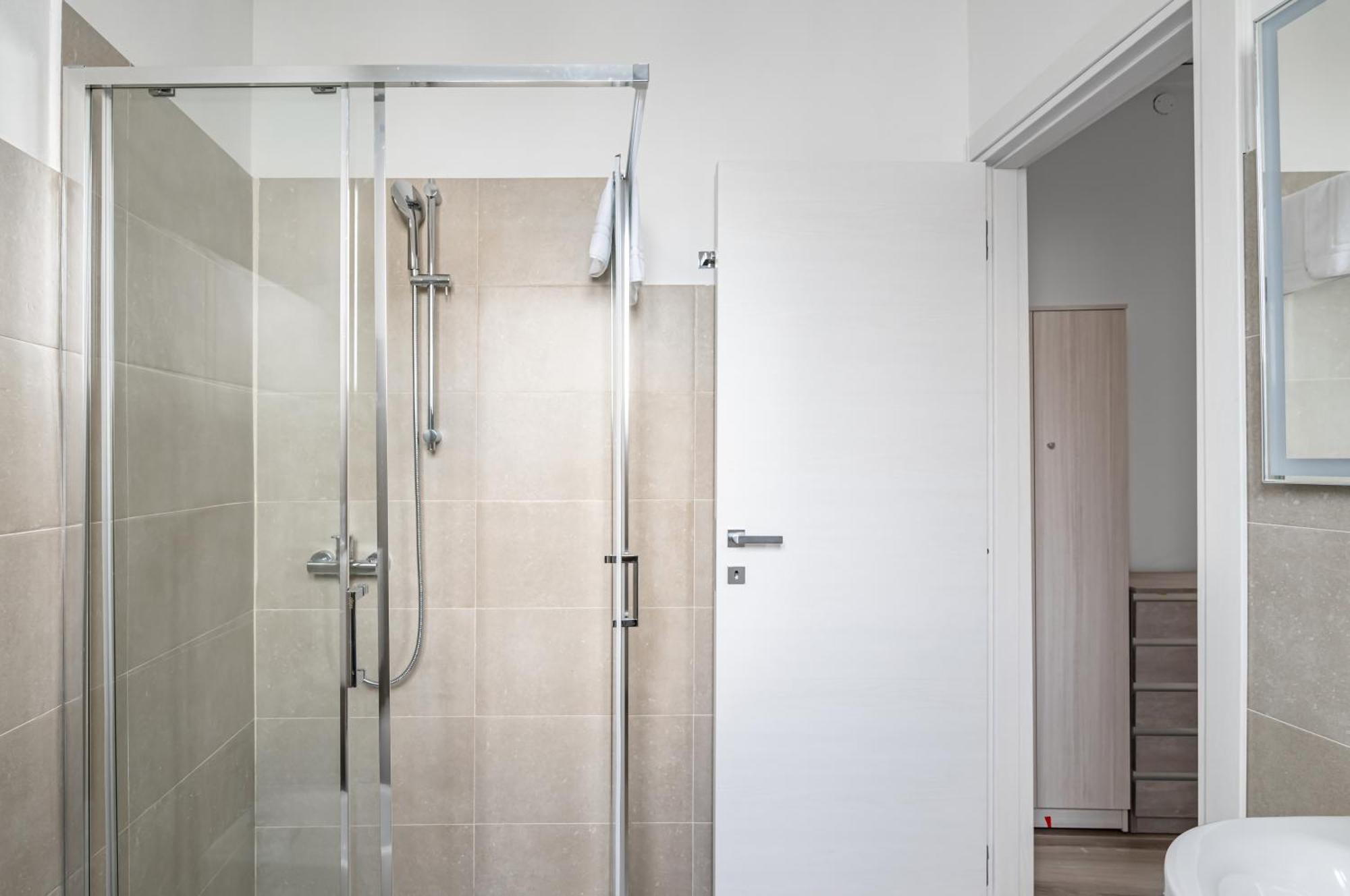 San Vincenzo Apartments 1 - 2 - 4 Вигонца Экстерьер фото