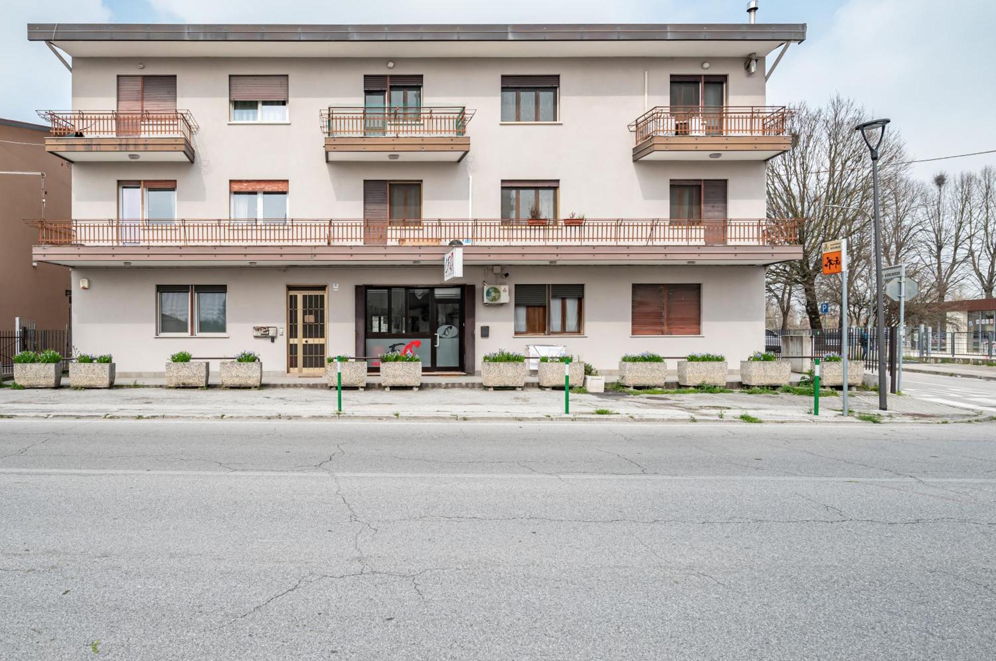 San Vincenzo Apartments 1 - 2 - 4 Вигонца Экстерьер фото